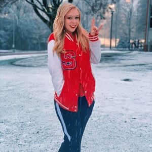 Meet your Posher, Samantha